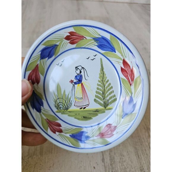 Henriot quimper France 176 mini‎ plate girl flowers blue red vintage decor - Picture 2 of 7